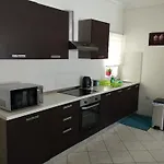 Apartman Perfect Tourist In Bugibba Square! San Pawl il-Baħar